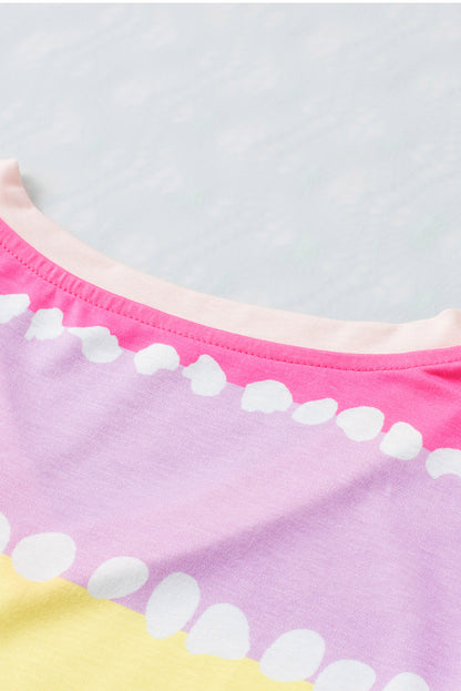 Gelb gestreiftes T-Shirt mit Farbblock und V-Ausschnitt