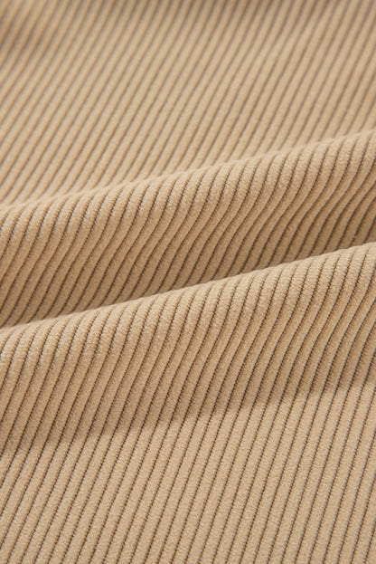 Helles französisches Beige, einfarbige Cord-Shacket mit Rüschen, Klapptasche und Knopfleiste