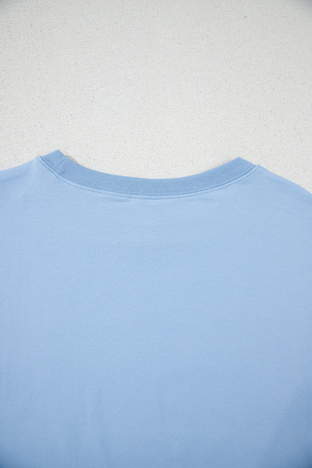 Myosotis Flag Bow Graphic Rundhals-T-Shirt