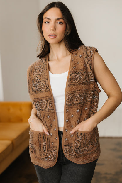 Brown Sherpa Paisley Print Pocketed Western Fashion Vest Jacket