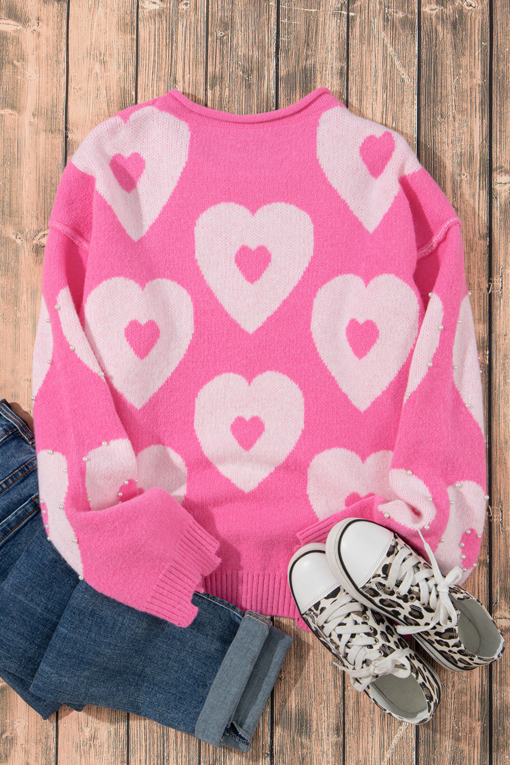 Bonbon Pullover mit Perlen und Herz-Ausschnitt und überschnittener Schulter