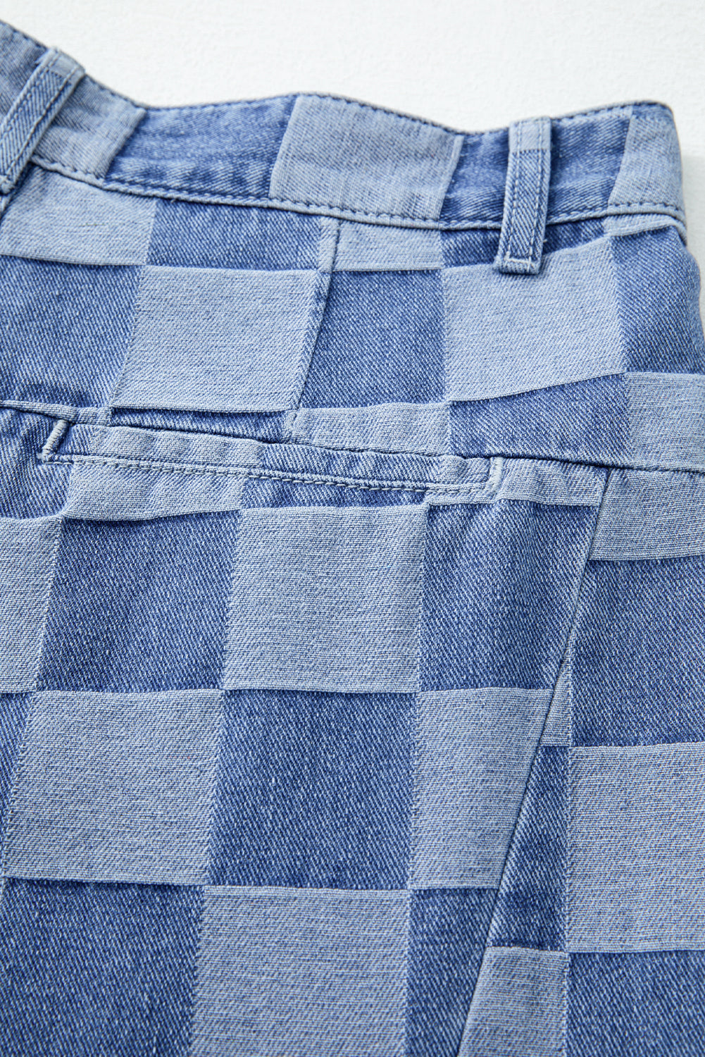 Abendblaue Jeans mit weitem Bein und Karomuster