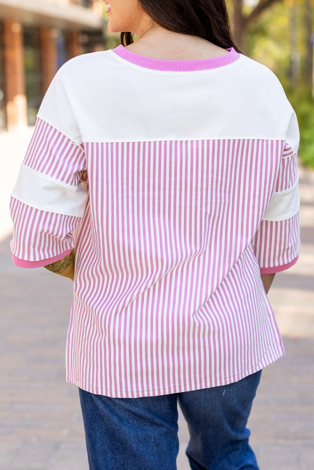 Oversize-Oberteil mit 3/4-Ärmeln und gestreiftem Phalaenopsis-Patchwork