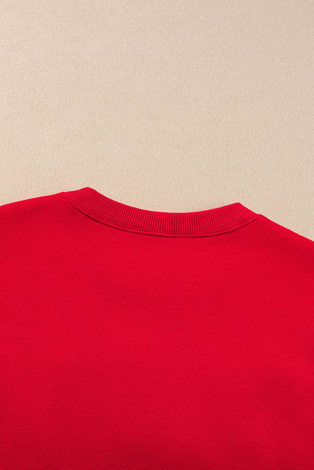 Rotes Puff-Sweatshirt mit XOXO-Print und Valentinstagsherz