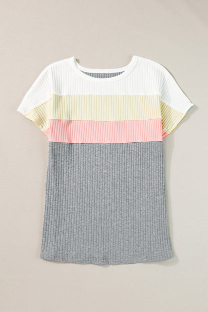 Graues geripptes T-Shirt mit Farbblock-Patchwork
