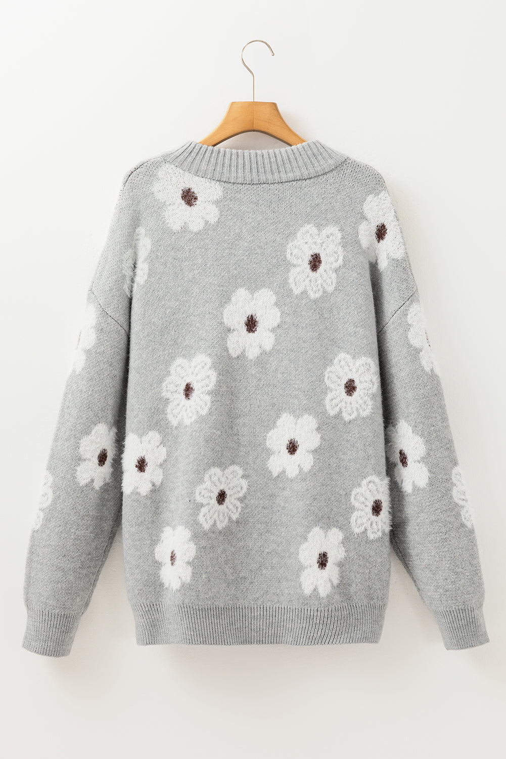 Grauer Pullover mit halbem Reißverschluss und Blumenmuster in Übergröße