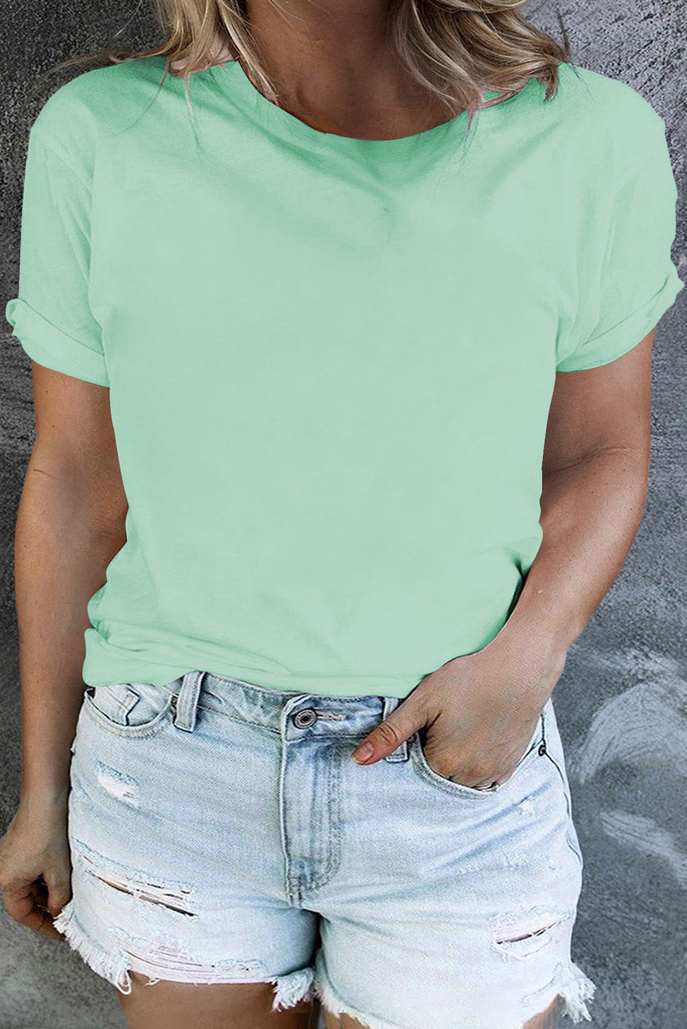 Islandblaues T-Shirt mit Rundhalsausschnitt und gerollten Ärmeln in Übergröße