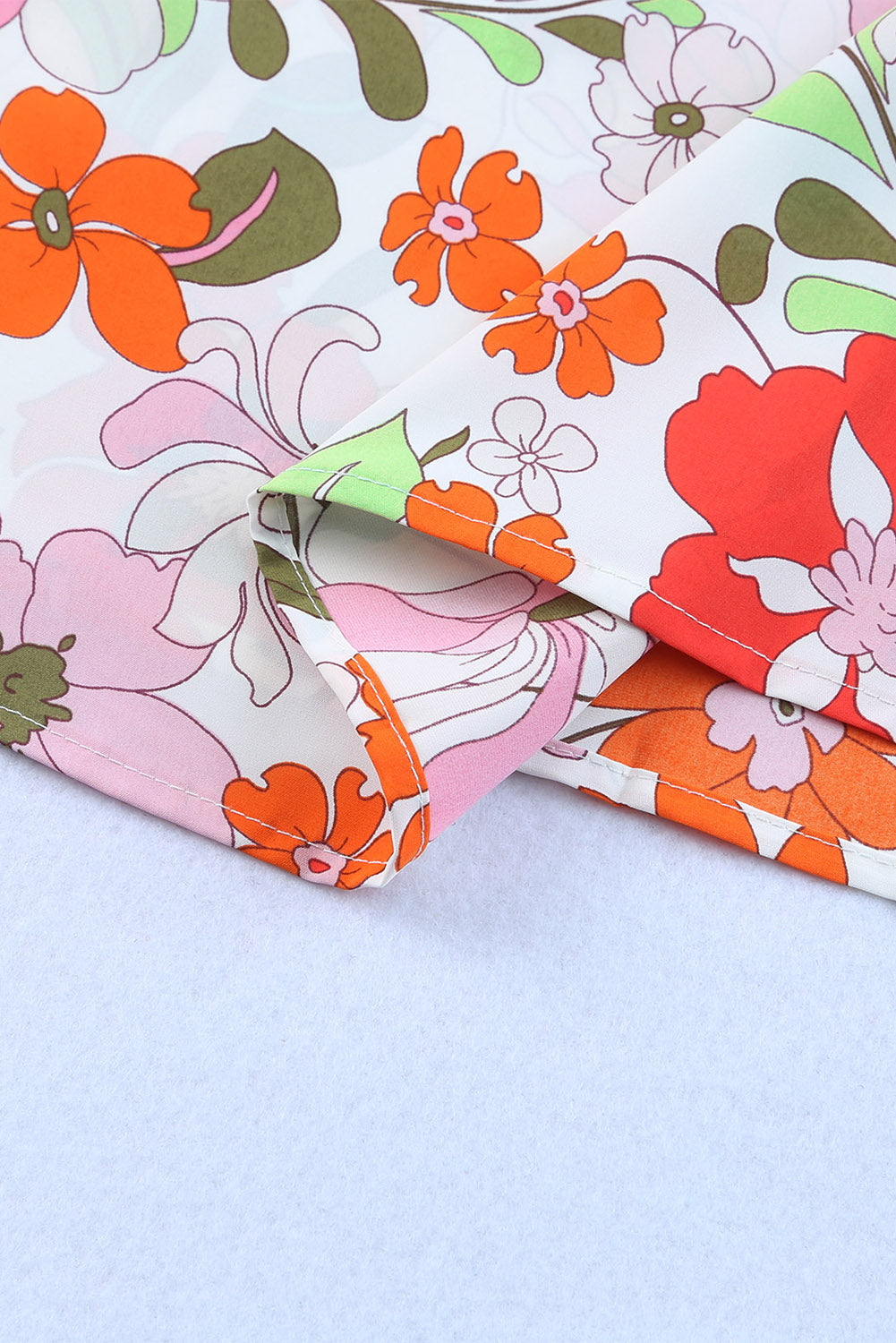 Orangefarbene Bluse mit Puffärmeln und Rüschenbesatz