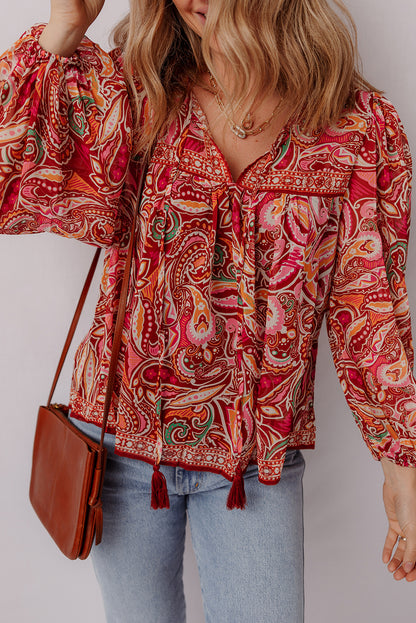 Mehrfarbige Boho-Bluse mit ethnischem Paisley-Print, Quaste und Puffärmeln