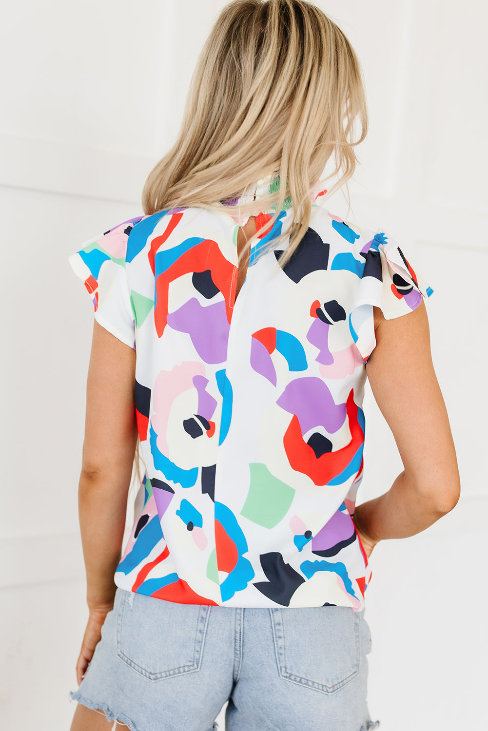 Mehrfarbige Bluse mit abstraktem Print und Rüschenärmeln