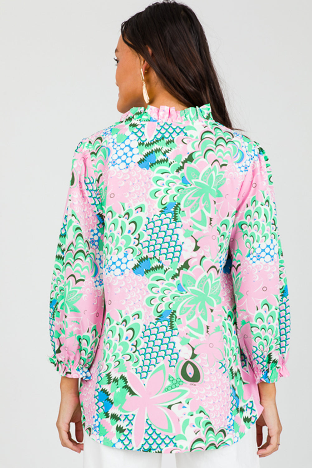 Grüne, lockere Bluse mit V-Ausschnitt und Blumenmuster