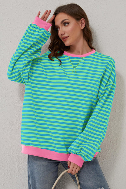 Übergroßes Pullover-Sweatshirt mit himmelblauen Streifen und Kontrastbesatz
