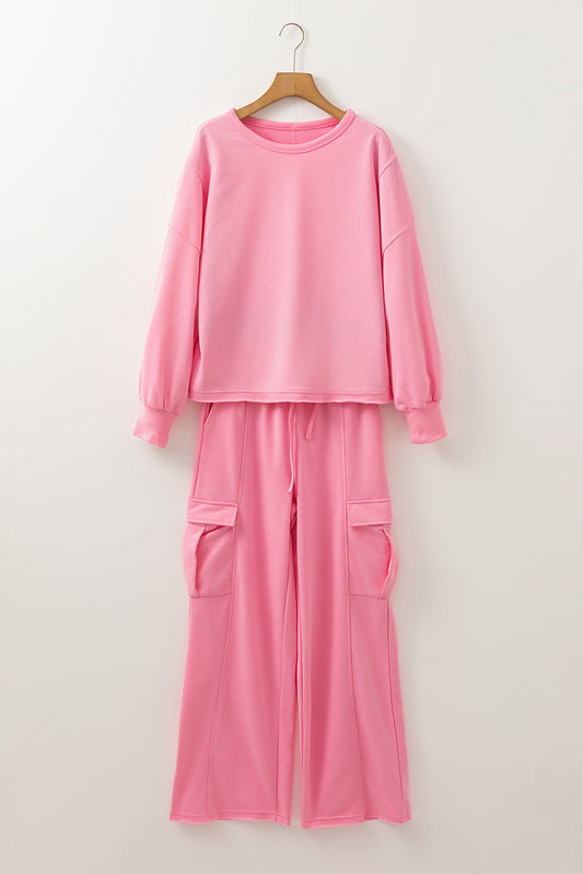 Set aus einfarbigem Patchwork-Pullover-Oberteil und Cargohose in Sachet-Rosa