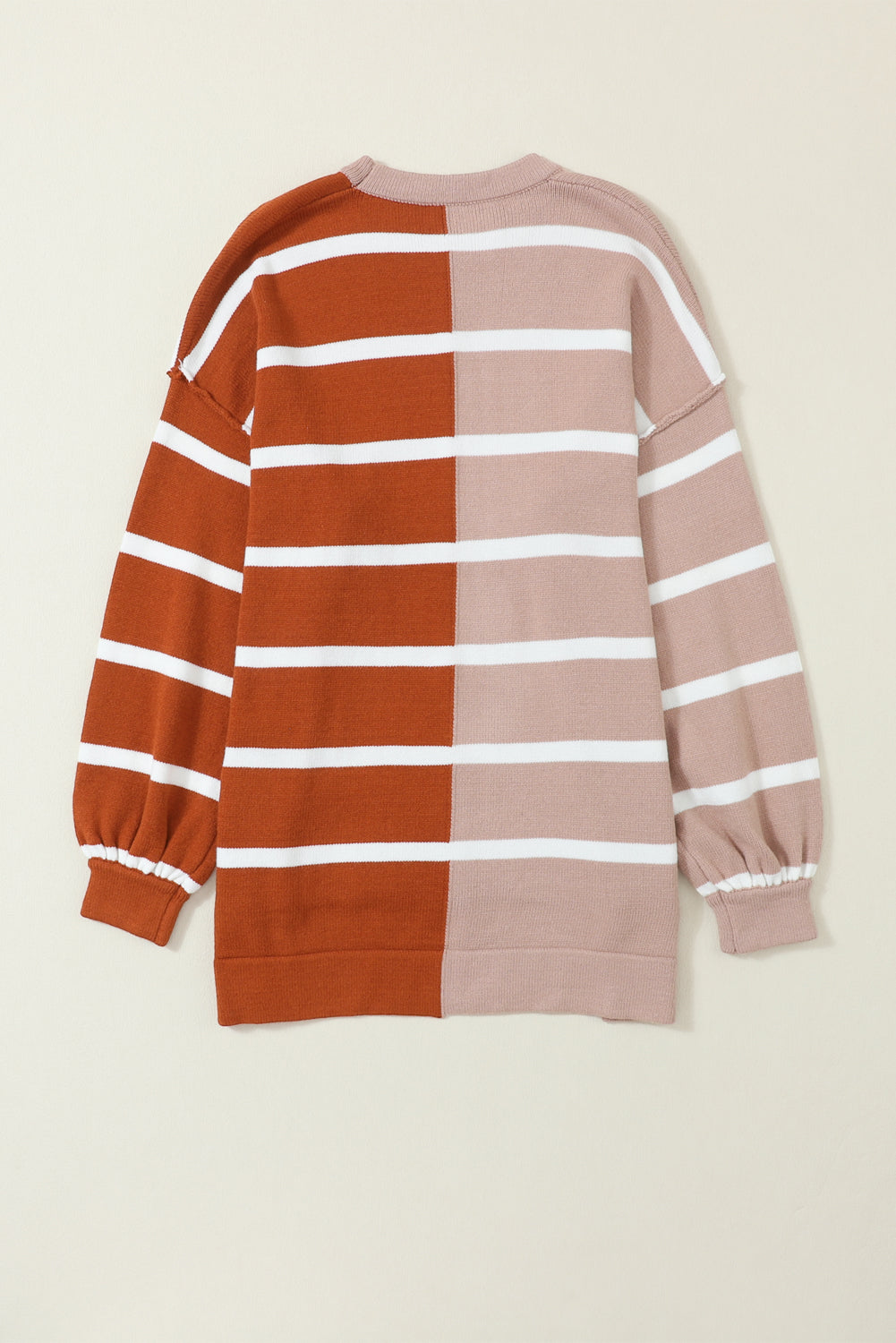 Braunes Oversize-Top mit kontrastierendem Print und überschnittenen Schultern