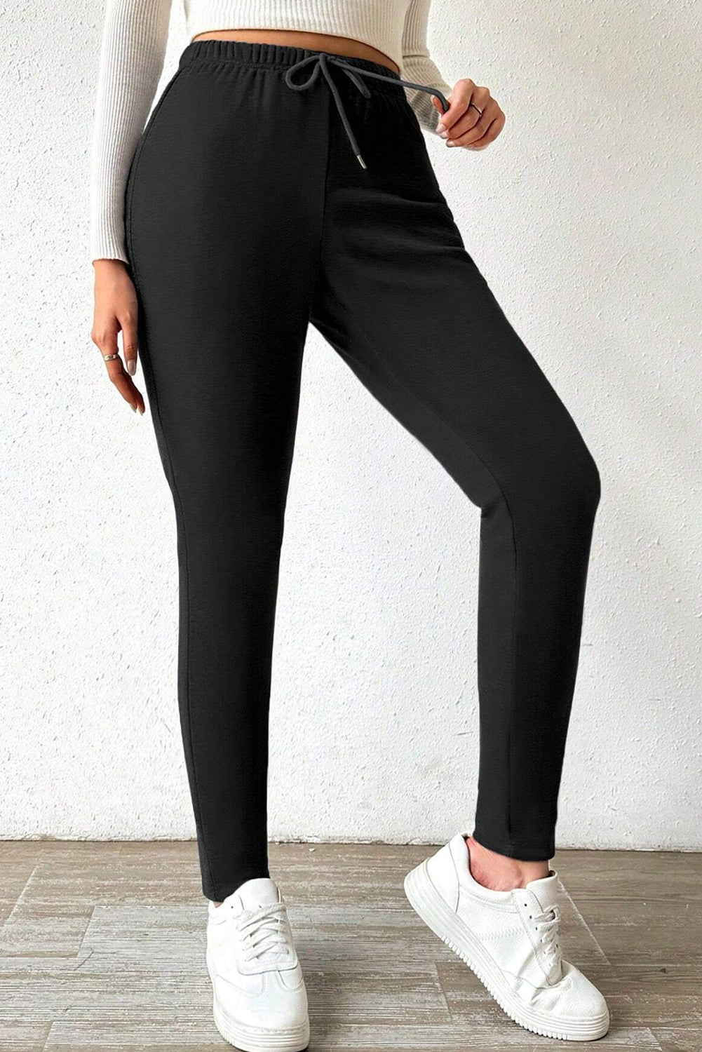 Schwarze Leggings mit Thermofutter und hoher Taille und Kordelzug