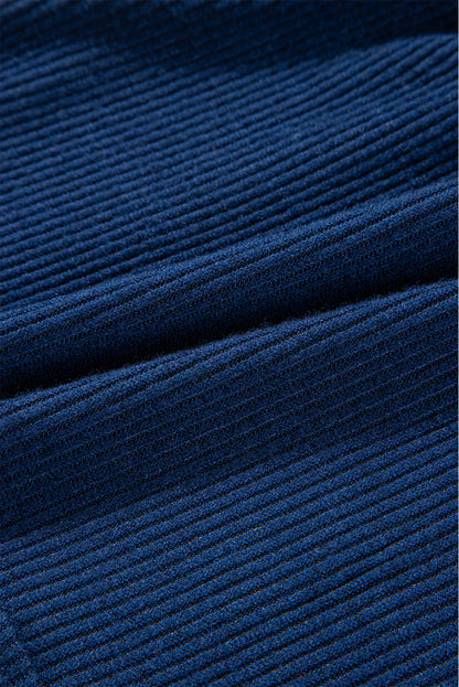 Marineblaues Set aus kurzem Hoodie und Jogginghose mit Kordelzug