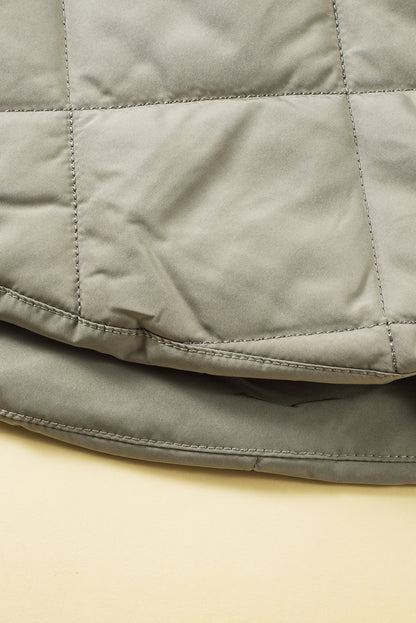 Grasgrüne, gesteppte, lange Weste mit Taschen