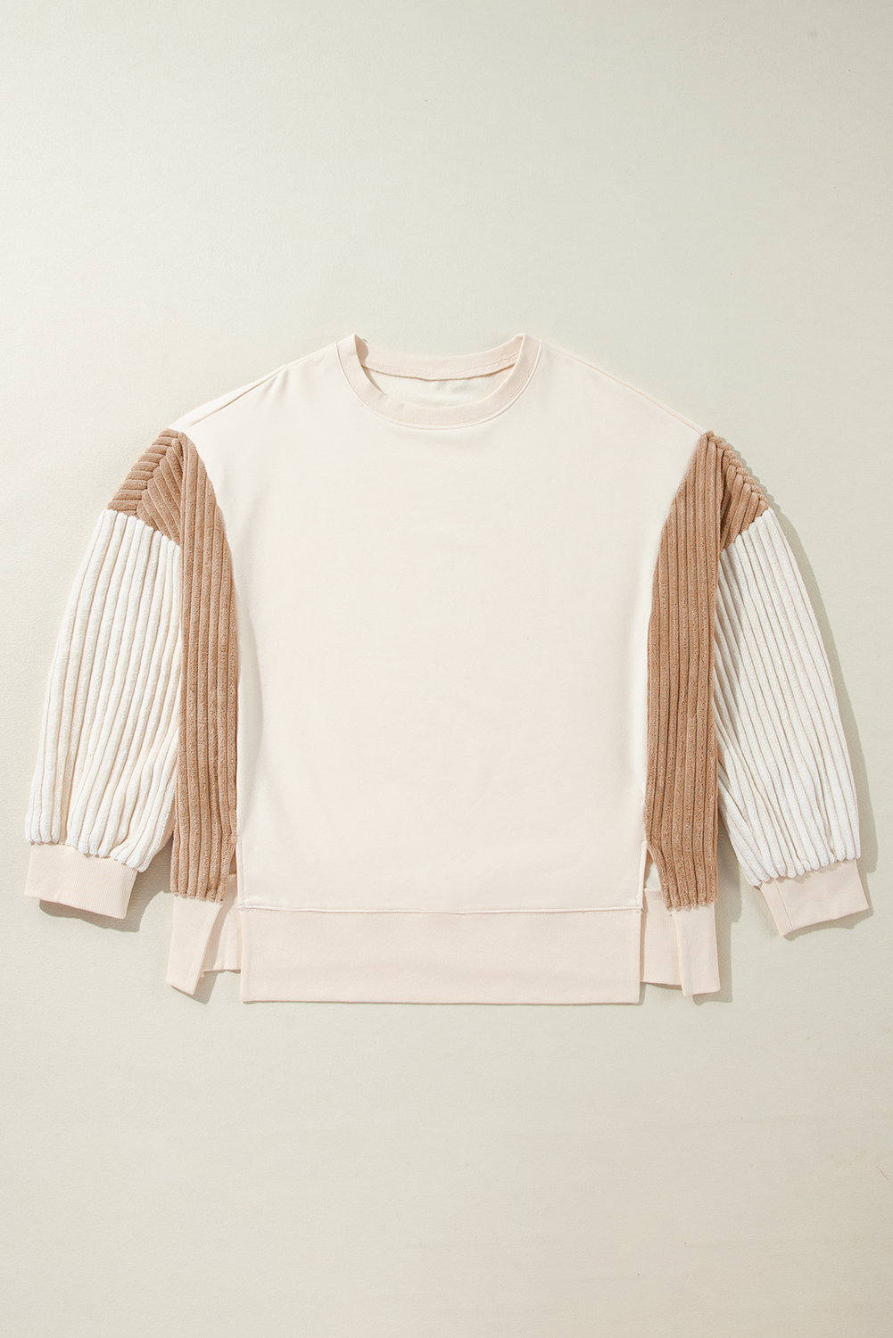 Aprikosenfarbenes Cord-Patchwork-Langarm-Sweatshirt mit überschnittener Schulter