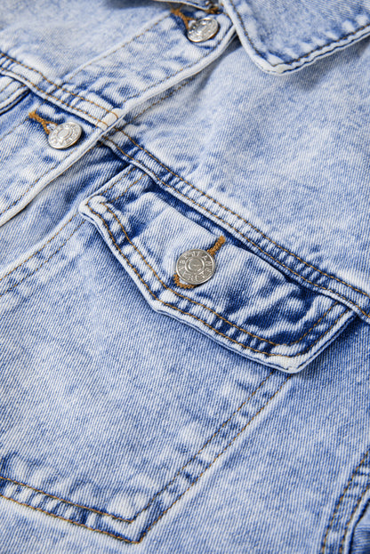 Beau Blue – Jeansjacke mit verwaschenen Pattentaschen im Vintage-Stil