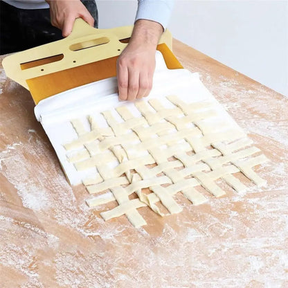Sliding Pizza Shovel & Non-Stick Cutting Board: Convenient Kitchen Baking Tool"