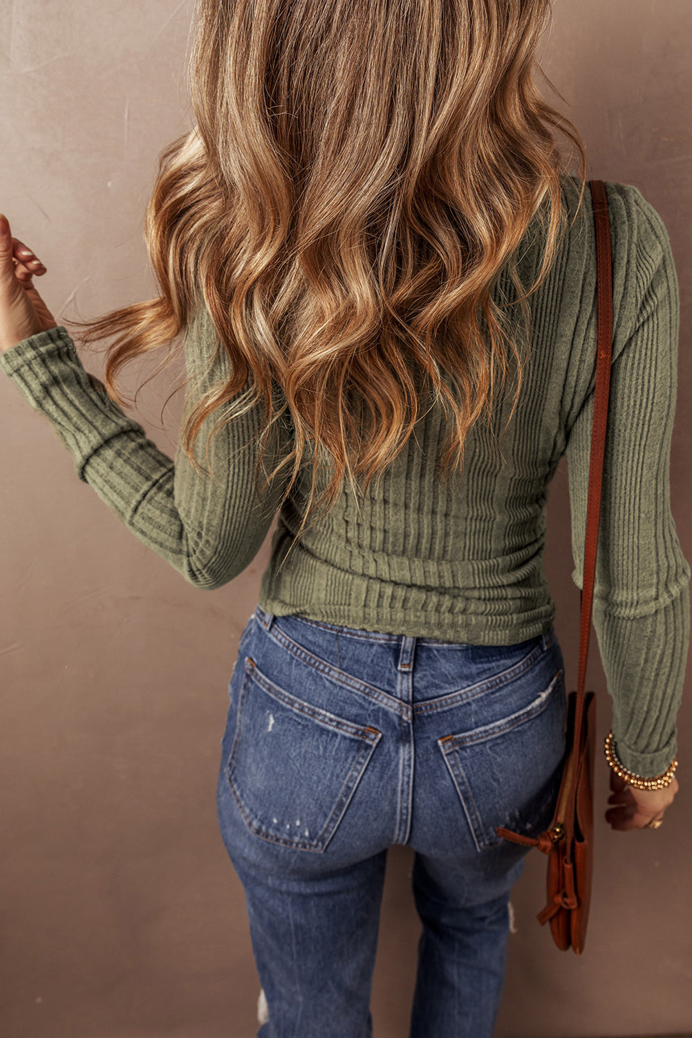 Jungle Green – Slim Fit-Bluse aus Rippstrick mit halber Knopfleiste