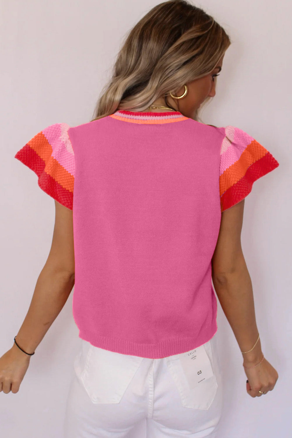 Hellrosa Strickpullover-T-Shirt mit kontrastierenden Flatterärmeln