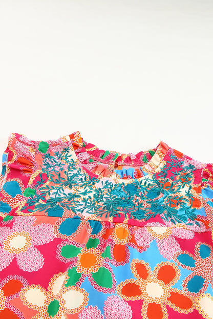 Rosa Tanktop mit Blumenmuster und Rüschenbesatz und Stickerei