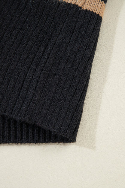 Schwarz gestreifte, lockere Strickjacke mit V-Ausschnitt und überschnittenen Schultern