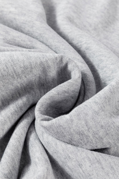 Hellgraues, schlichtes Sweatshirt mit Rundhalsausschnitt und überschnittener Schulter