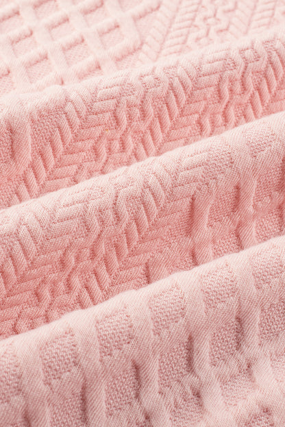 Hellrosa strukturiertes Mini-Etuikleid mit Puffärmeln, Rüschen und V-Ausschnitt