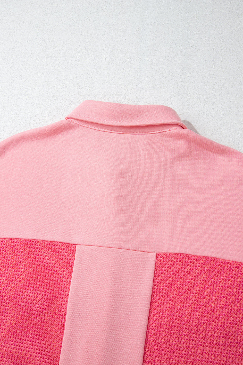 Lockere Hemdjacke aus Waffelstrick mit Knöpfen und Kontrast in Pfirsichblüte