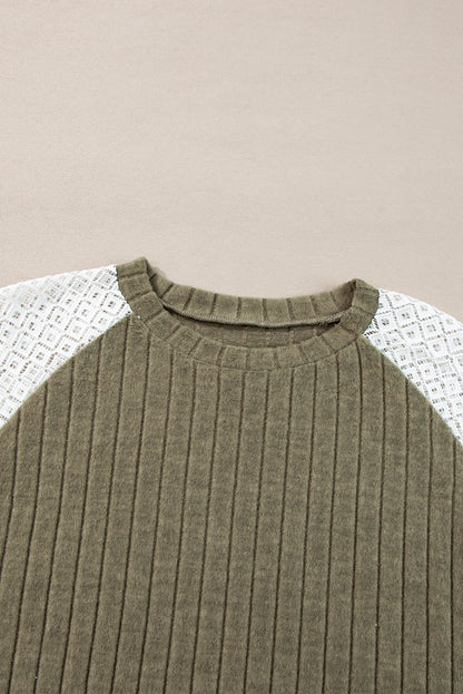 Vineyard Green – Bluse mit strukturiertem Patchwork-Blumenmuster und Raglanärmeln in Übergröße