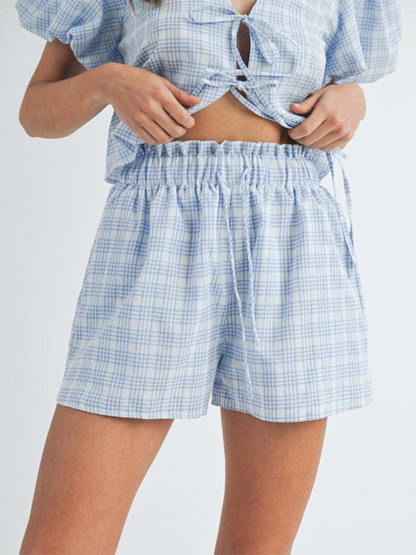 V-Ausschnitt, Schleife, Puffärmel-Oberteil, lässige Shorts, karierter zweiteiliger Anzug 