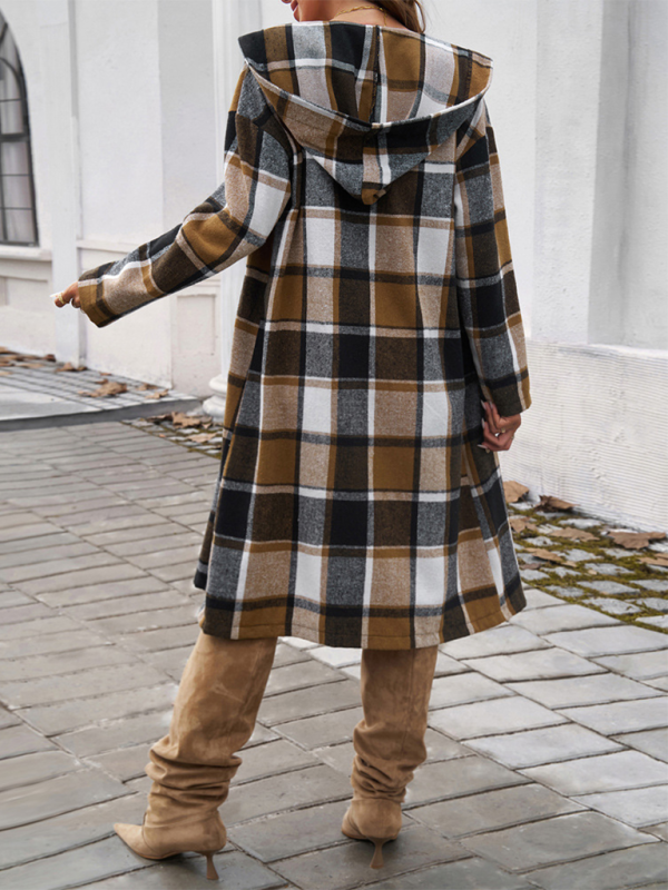Lässige, lockere Damenjacke mit karierter Kapuze und Knöpfen in Kontrastfarbe 